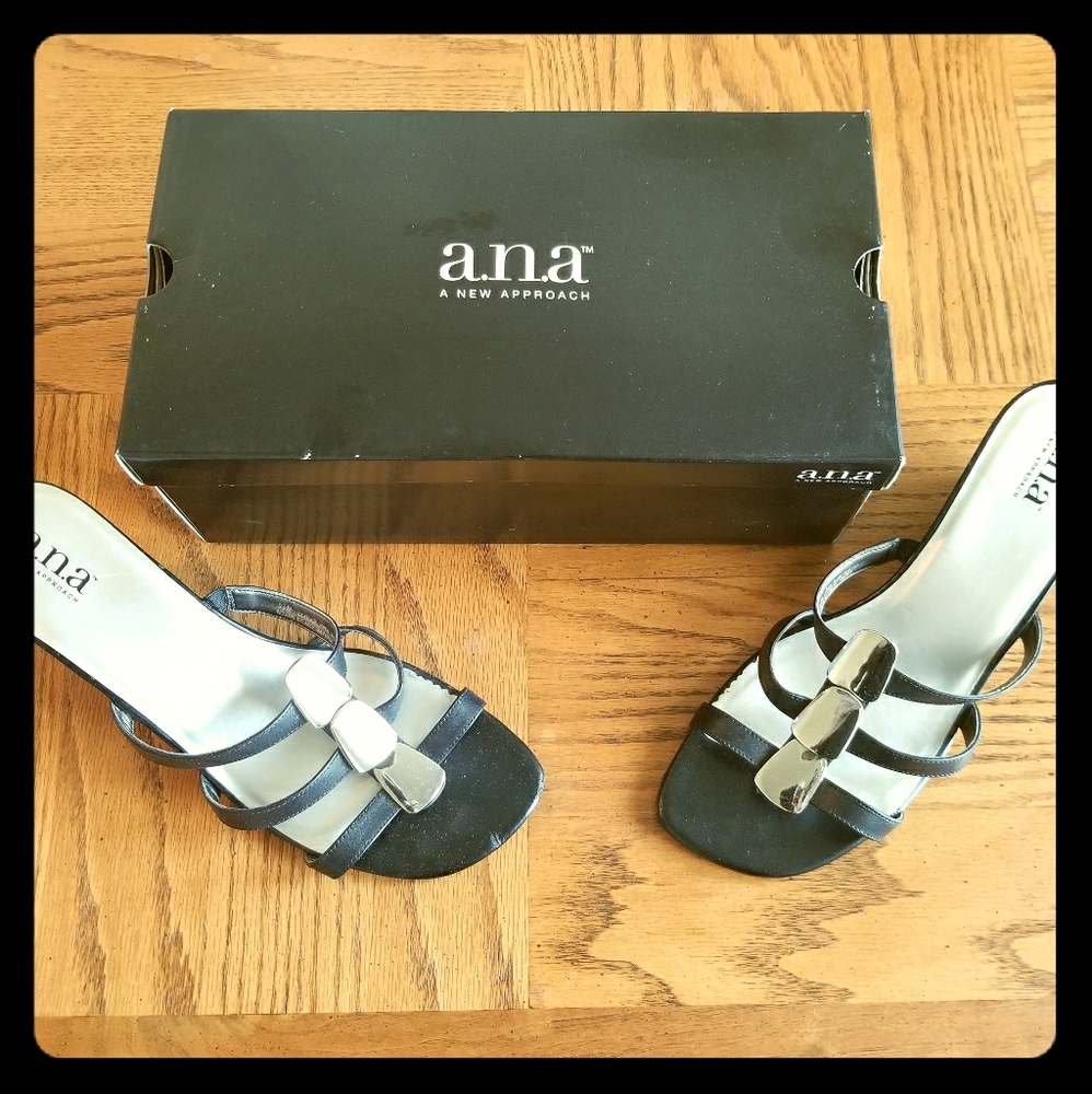 Women's shoes